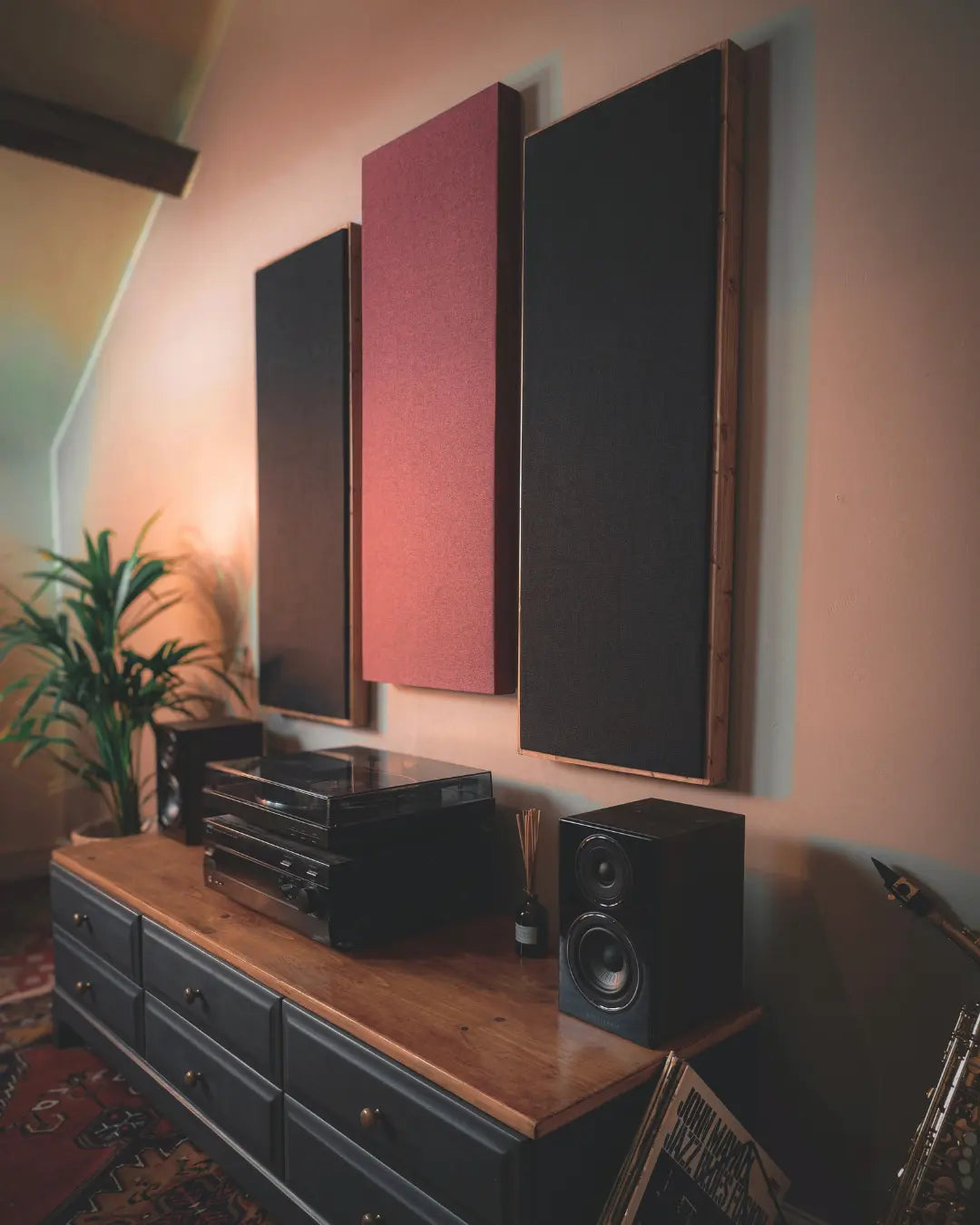 Hi-fi listening room with acoustic treatment